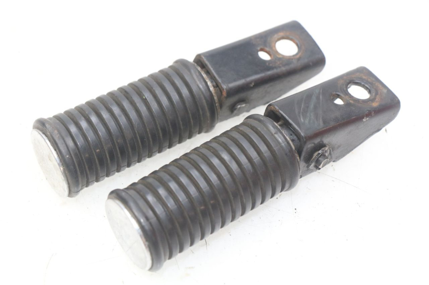 photo de PAIR OF REAR FOOTRESTS KEEWAY HURRICANE 50 (2006 - 2019)