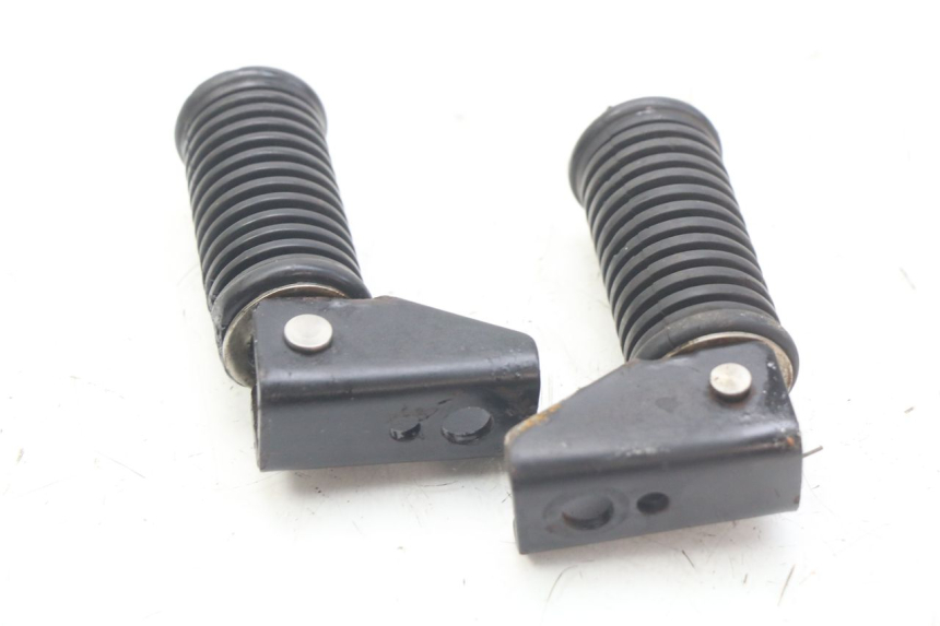 photo de PAIR OF REAR FOOTRESTS KEEWAY HURRICANE 50 (2006 - 2019)