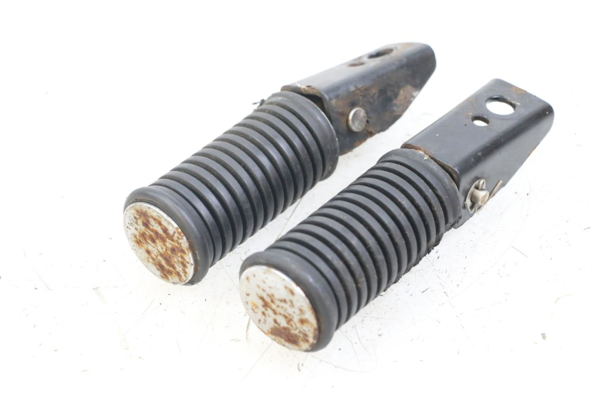 photo de PAIR OF REAR FOOTRESTS KEEWAY HURRICANE 50 (2006 - 2019)