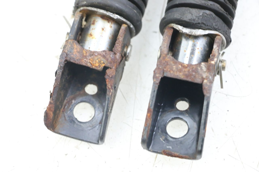 photo de PAIR OF REAR FOOTRESTS KEEWAY HURRICANE 50 (2006 - 2019)