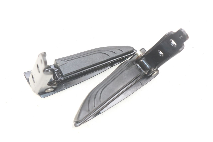 photo de PAIR REAR FOOTRESTS PIAGGIO MP3 500 (2014 - 2016)