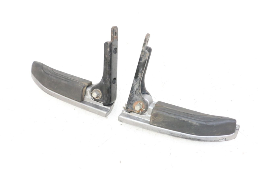 photo de PAIR REAR FOOTRESTS PIAGGIO MP3 500 (2014 - 2016)
