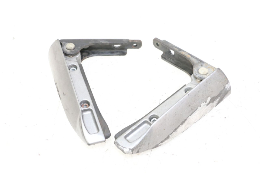 photo de PAIR REAR FOOTRESTS PIAGGIO MP3 500 (2014 - 2016)