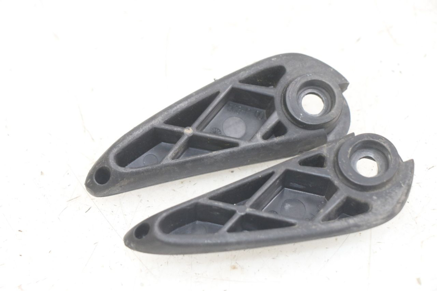 photo de PAIR OF REAR FOOTRESTS YAMAHA NEOS NEO'S 4T 50 (2008 - 2016)