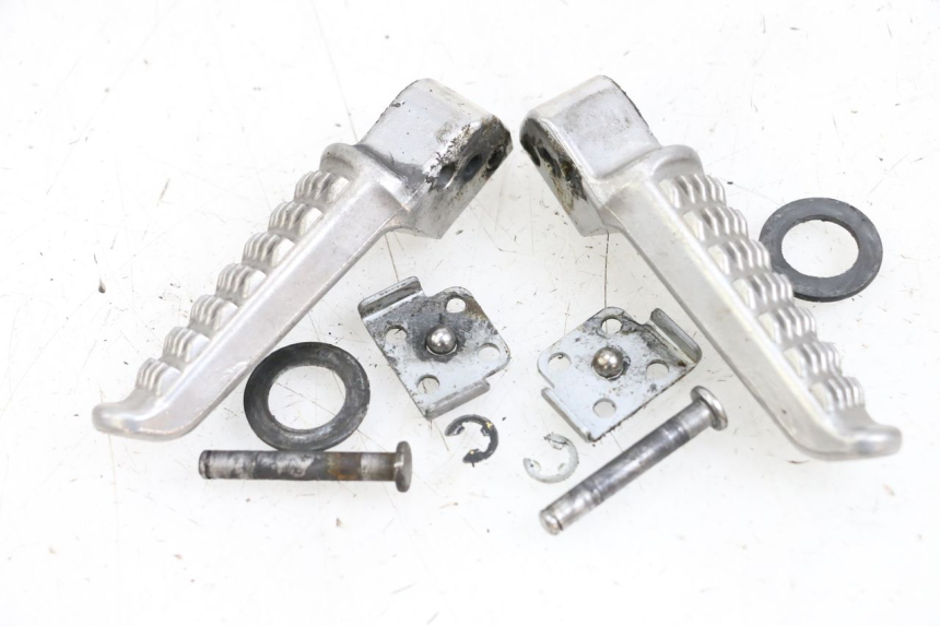 photo de PAIR REAR FOOTRESTS KAWASAKI NINJA 400 (2018 - 2023)