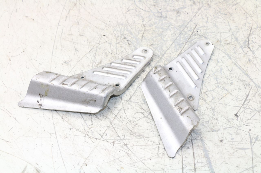 photo de PAIR REAR FOOTRESTS NORAUTO RAZZO CITY 50 (2009 - 2014)