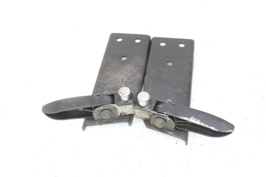 photo de PAIR REAR FOOTRESTS JM MOTORS OLDIES GT 4T 50 (2018 - 2025)