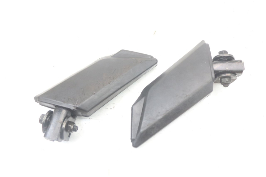 photo de PAIR OF REAR FOOTRESTS PEUGEOT KISBEE 2T 50 (2010 - 2017)