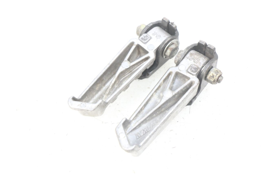 photo de PAIR OF REAR FOOTRESTS PEUGEOT LUDIX 50 (2008 - 2017)