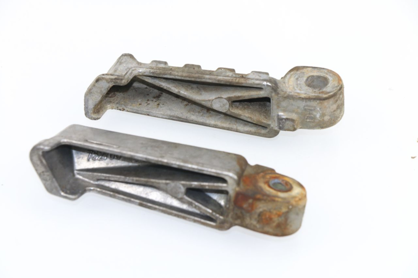 photo de PAIR OF REAR FOOTRESTS PEUGEOT LUDIX 50 (2005 - 2007)