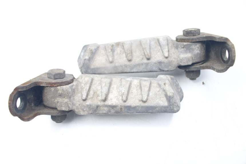 photo de PAIR OF REAR FOOTRESTS PEUGEOT LUDIX SNAKE 2T 50 (2004 - 2014)