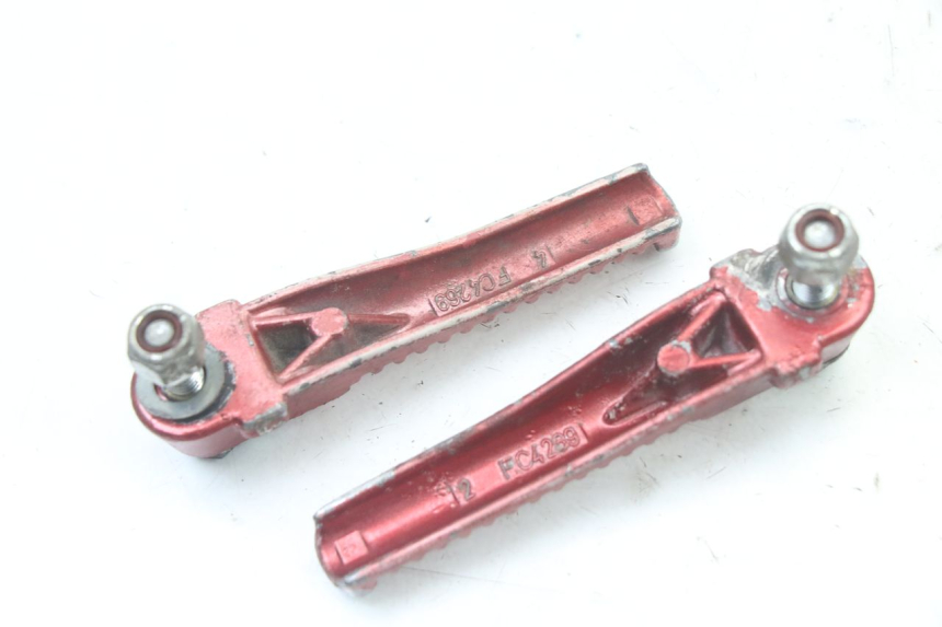 photo de PAIR OF REAR FOOTRESTS PEUGEOT TKR TREKKER FURIOUS 50 (2005 - 2014)