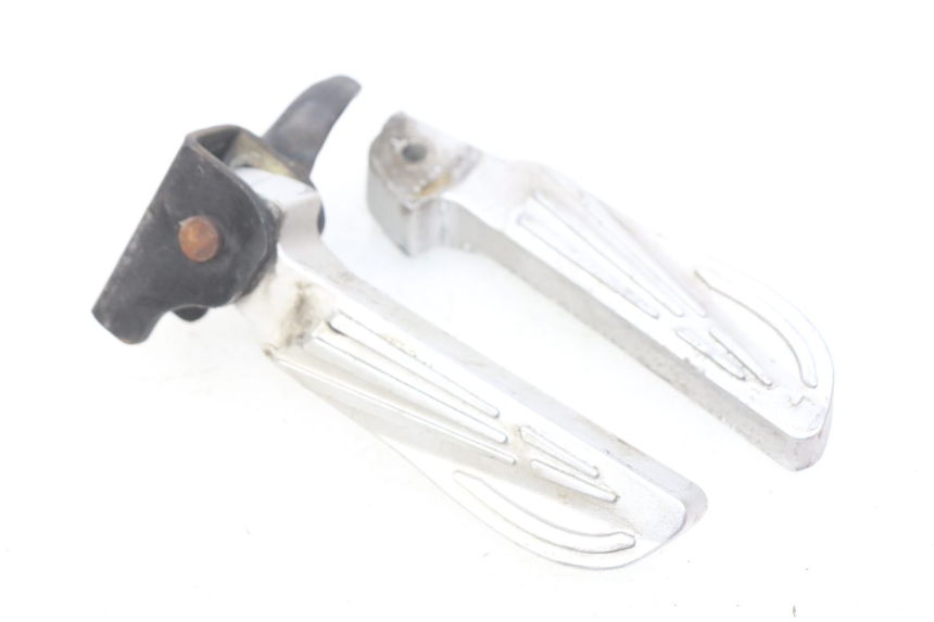 photo de PAIR OF REAR FOOTRESTS PEUGEOT TWEET 4T 50 (2018 - 2020)