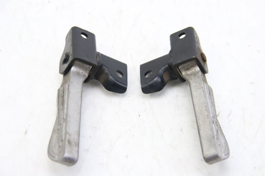 photo de PAIR OF REAR FOOTRESTS PEUGEOT TWEET 4T 50 (2010 - 2014)