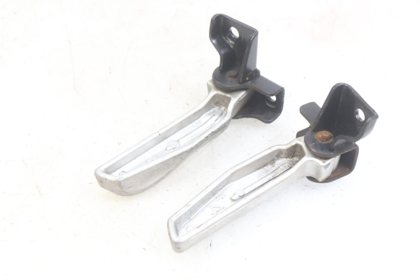 photo de PAIR OF REAR FOOTRESTS PEUGEOT TWEET 4T 50 (2018 - 2020)
