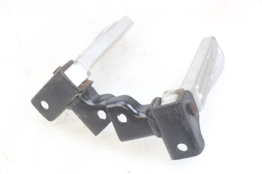 photo de PAIR OF REAR FOOTRESTS PEUGEOT TWEET 4T 50 (2018 - 2020)
