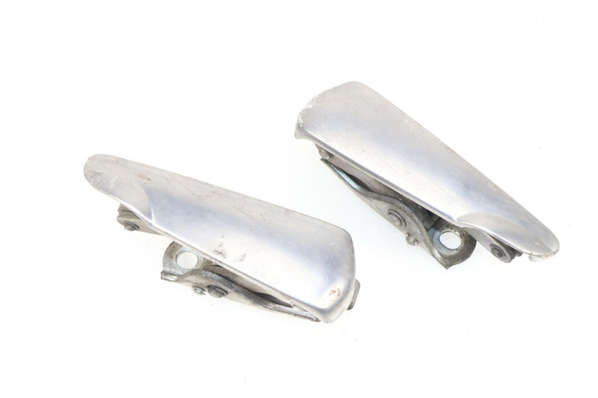 photo de PAIR REAR FOOTRESTS PIAGGIO VESPA GTS 125 (2007 - 2012)