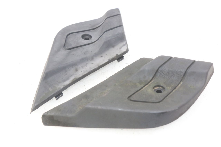 photo de PAIR OF REAR FOOTRESTS PIAGGIO X9 EVOLUTION 125 (2003 - 2007)