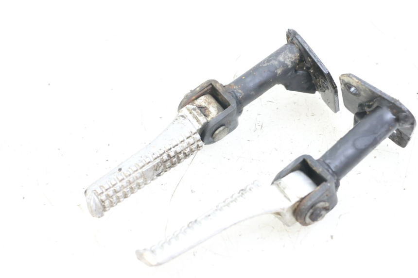 photo de PAIR REAR FOOTRESTS PIAGGIO ZIP RST 50 (1996 - 1998)