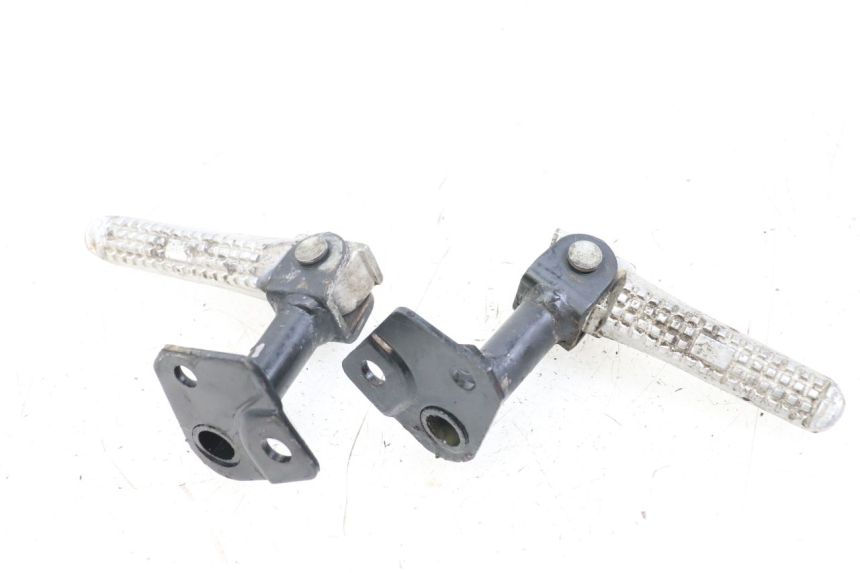 photo de PAIR REAR FOOTRESTS PIAGGIO ZIP RST 50 (1996 - 1998)