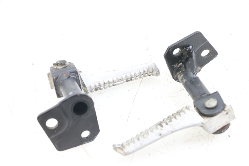 photo de PAIR REAR FOOTRESTS PIAGGIO ZIP RST 50 (1996 - 1998)