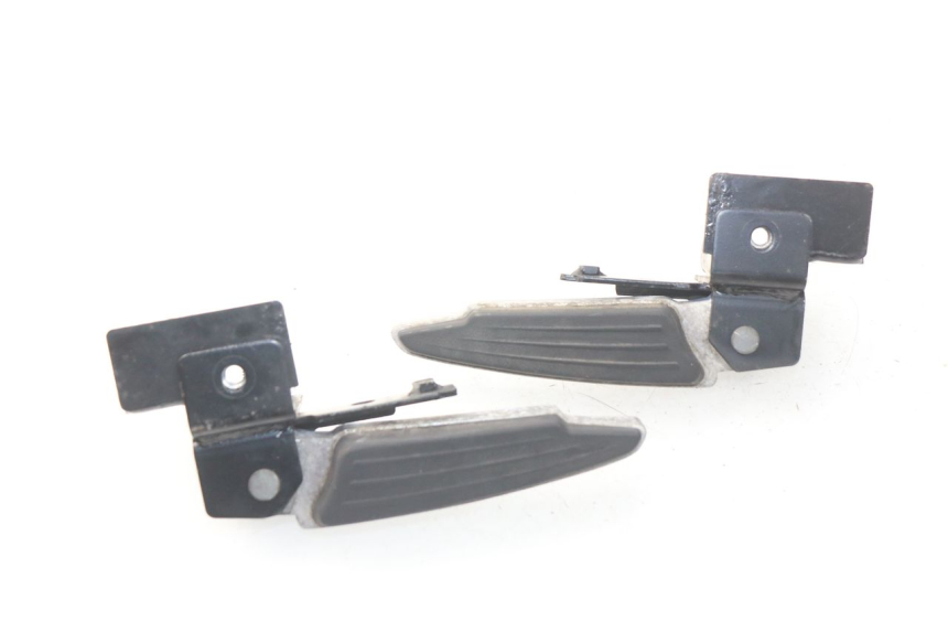 photo de PAIR REAR FOOTRESTS PEUGEOT SATELIS 300 (2012 - 2015)