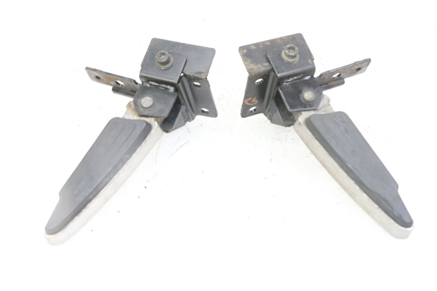photo de PAIR REAR FOOTRESTS PEUGEOT SATELIS 125 (2013 - 2018)