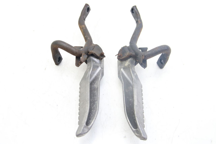 photo de PAIR OF REAR FOOTRESTS SELECT UP OCTALIS 125 (2007 - 2012)