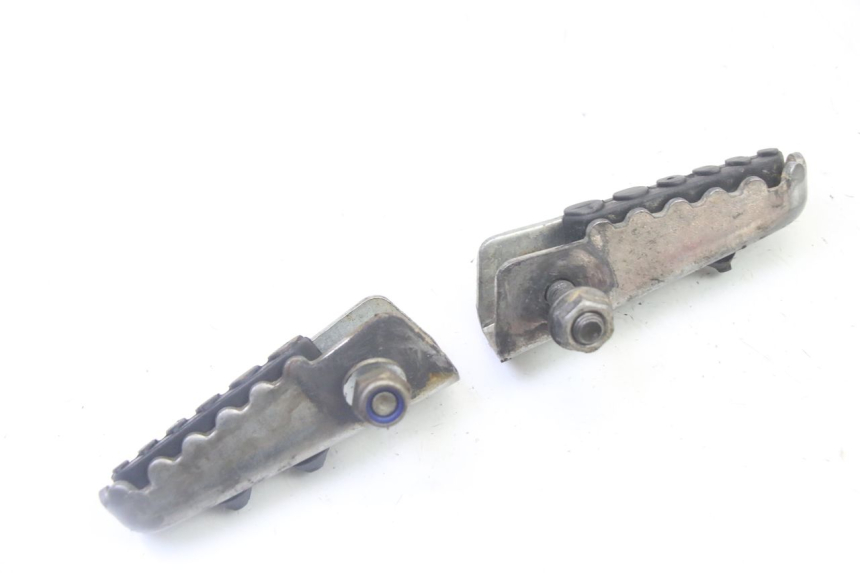 photo de PAIR REAR FOOTRESTS DERBI SENDA SM DRD 50 (2008 - 2013)