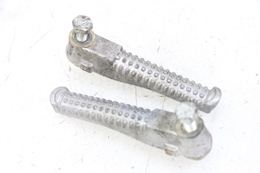 photo de PAIR REAR FOOTRESTS PEUGEOT SPEEDFIGHT 2 LC 50 (2000 - 2009)