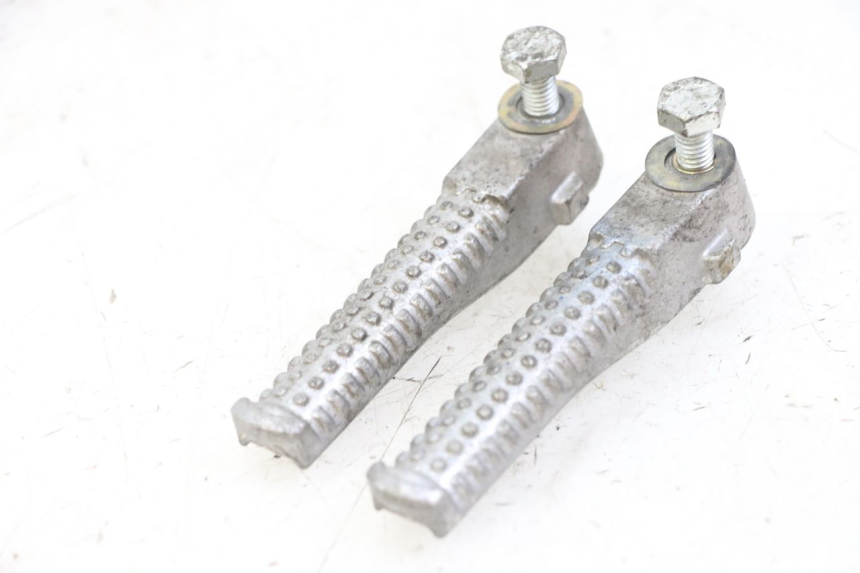 photo de PAIR REAR FOOTRESTS PEUGEOT SPEEDFIGHT 2 LC 50 (2000 - 2009)
