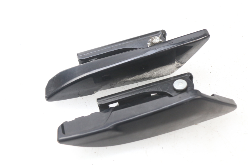 photo de PAIR OF REAR FOOTRESTS APRILIA SR 2T 50 (2018 - 2022)