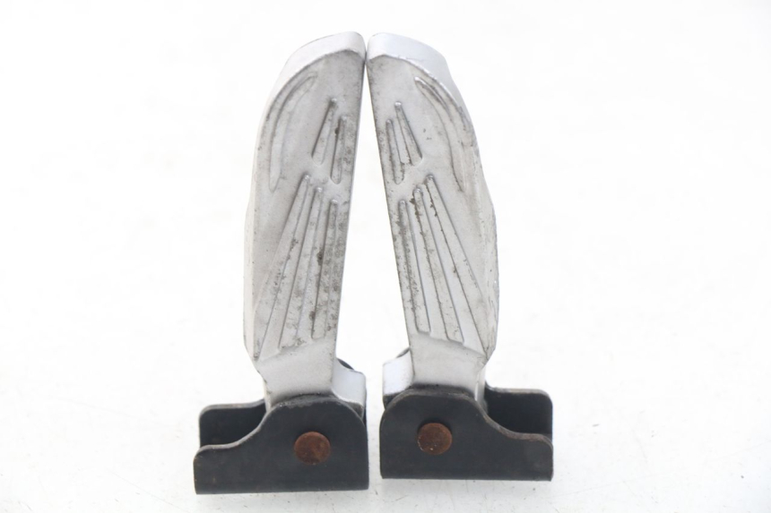photo de PAIR REAR FOOTRESTS SYM FIDDLE 3 III 50 (2014 - 2017)