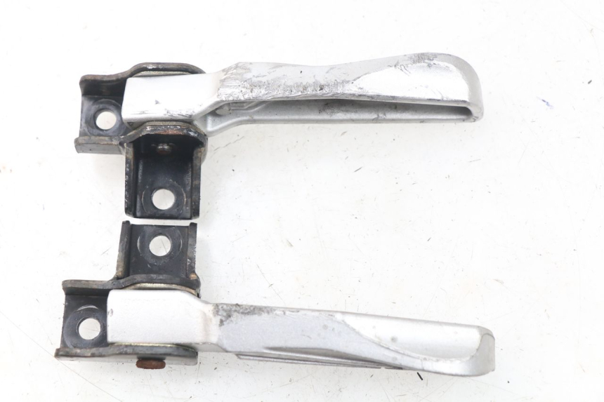 photo de PAIR REAR FOOTRESTS SYM FIDDLE 3 III 50 (2014 - 2017)