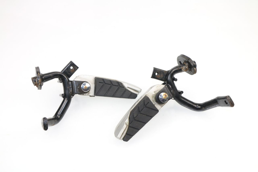 photo de PAIR REAR FOOTRESTS SYM GTS 250 (2005 - 2008)