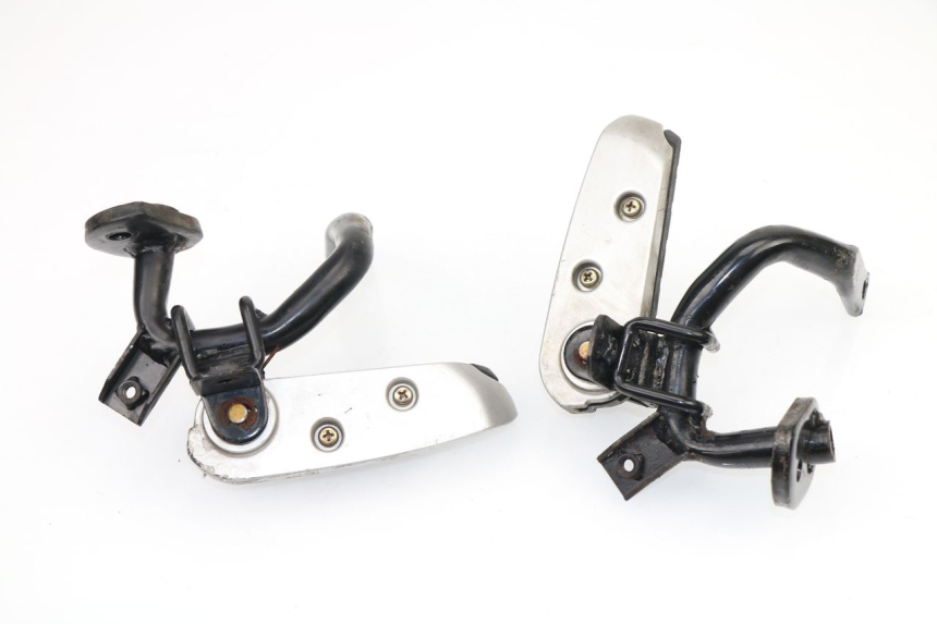photo de PAIR REAR FOOTRESTS SYM GTS 250 (2005 - 2008)