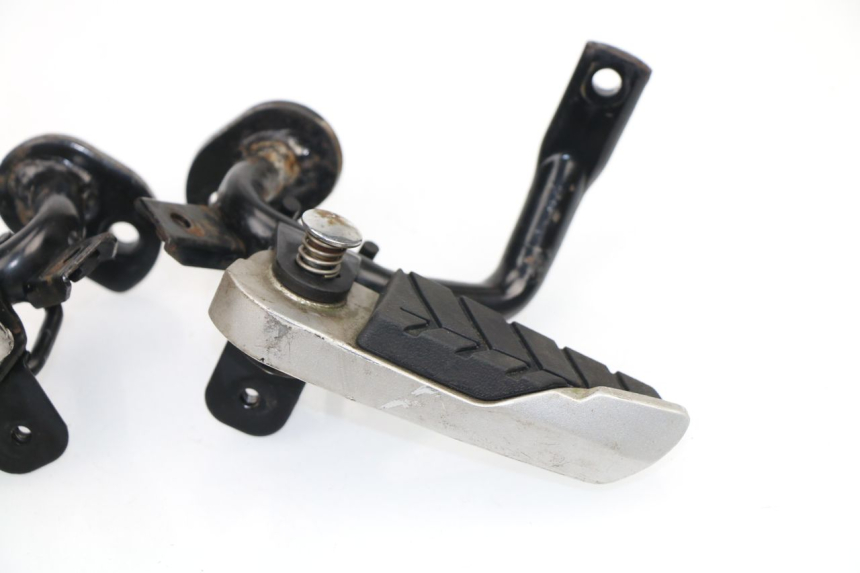 photo de PAIR REAR FOOTRESTS SYM GTS 250 (2005 - 2008)