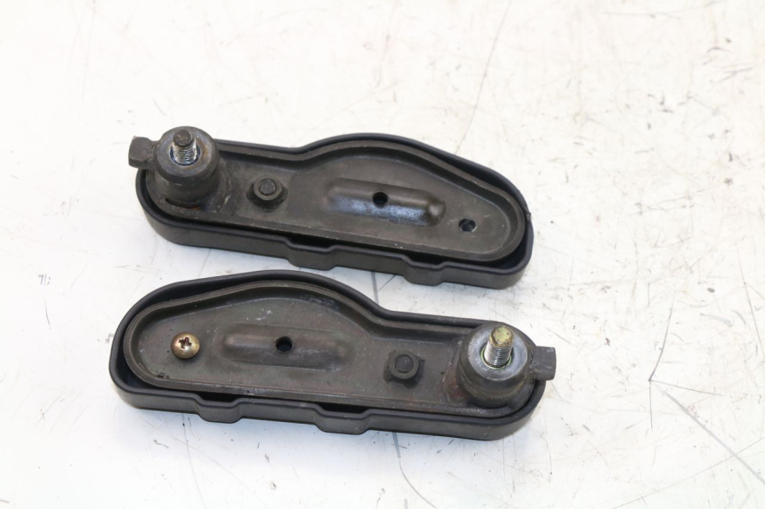 photo de PAIR REAR FOOTRESTS SYM JOYRIDE 125 (2002 - 2009)