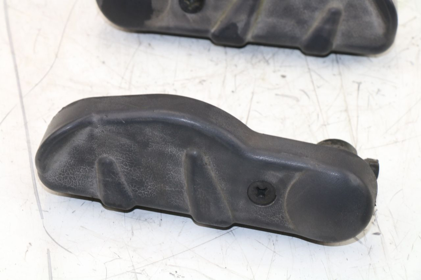 photo de PAIR REAR FOOTRESTS SYM JOYRIDE 125 (2002 - 2009)