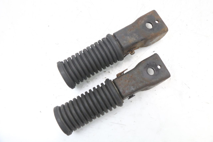 photo de PAIR REAR FOOTRESTS SYM XS 125 (2007 - 2016)