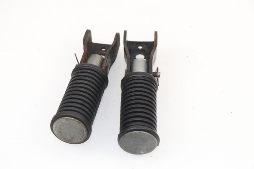 photo de PAIR REAR FOOTRESTS SYM XS 125 (2007 - 2016)