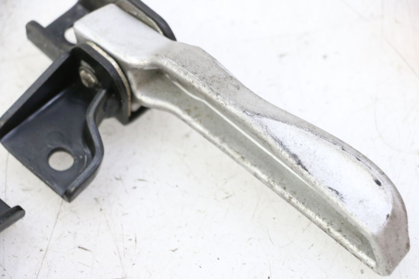 photo de PAIR REAR FOOTRESTS PEUGEOT TWEET PRO CARGO 50 (2018 - 2020)