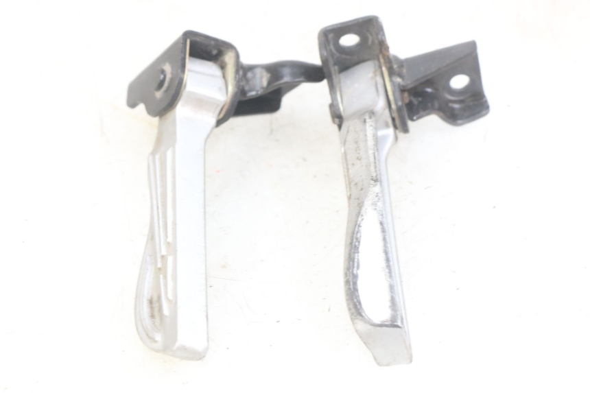 photo de PAIR OF REAR FOOTRESTS PEUGEOT TWEET 125 (2018 - 2021)