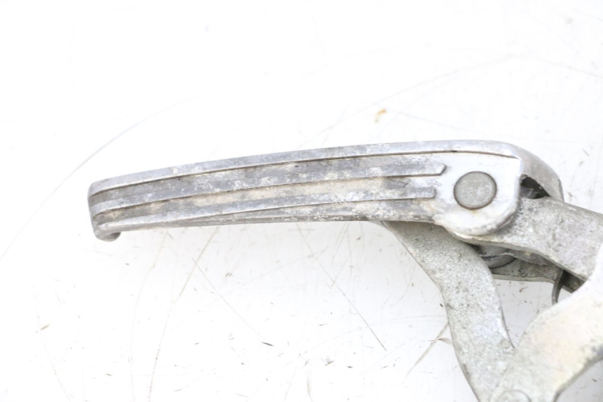 photo de PAIR REAR FOOTRESTS PIAGGIO VESPA GTS SUPER IE 125 (2009 - 2016) - Supplementary product photo