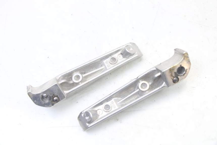 photo de PAIR OF REAR FOOTRESTS YAMAHA X-MAX XMAX 125 (2010 - 2014)