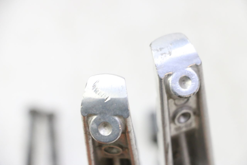 photo de PAIR OF REAR FOOTRESTS YAMAHA X-MAX XMAX 125 (2010 - 2014)