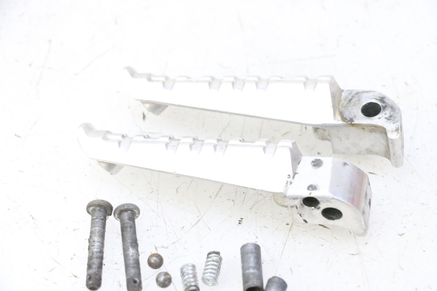 photo de PAIR OF REAR FOOTRESTS YAMAHA X-MAX XMAX 125 (2010 - 2014)