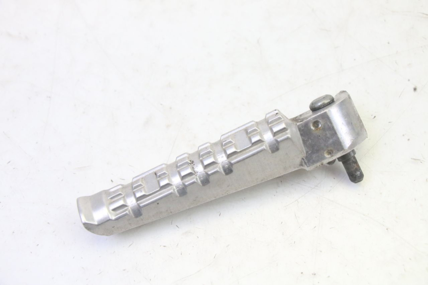 photo de PAIR OF REAR FOOTRESTS YAMAHA X-MAX XMAX 125 (2010 - 2014)