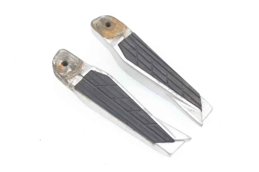 photo de PAIR REAR FOOTRESTS KYMCO XCITING 500 (2007 - 2010)