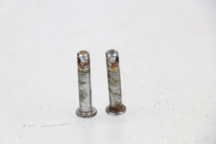 photo de PAIR REAR FOOTRESTS KYMCO XCITING 500 (2007 - 2010)